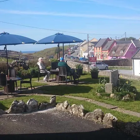 Doolin Hostel Хостел